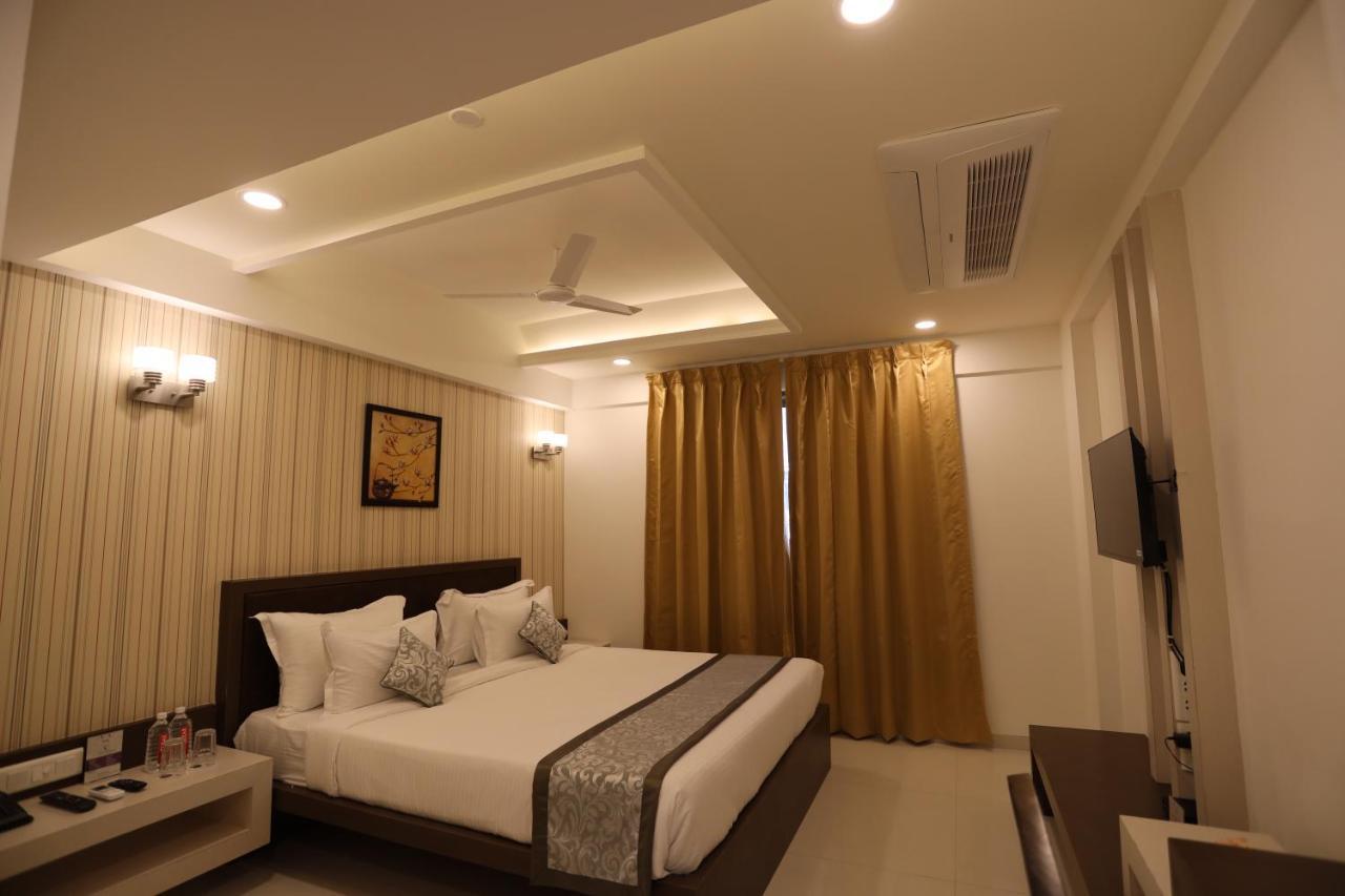 Click Collection Jaipur, Sindhi Camp Hotel Exterior photo