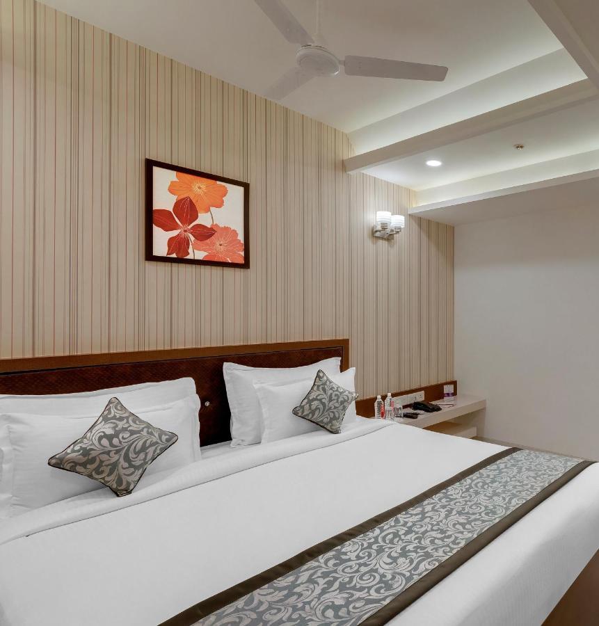 Click Collection Jaipur, Sindhi Camp Hotel Exterior photo